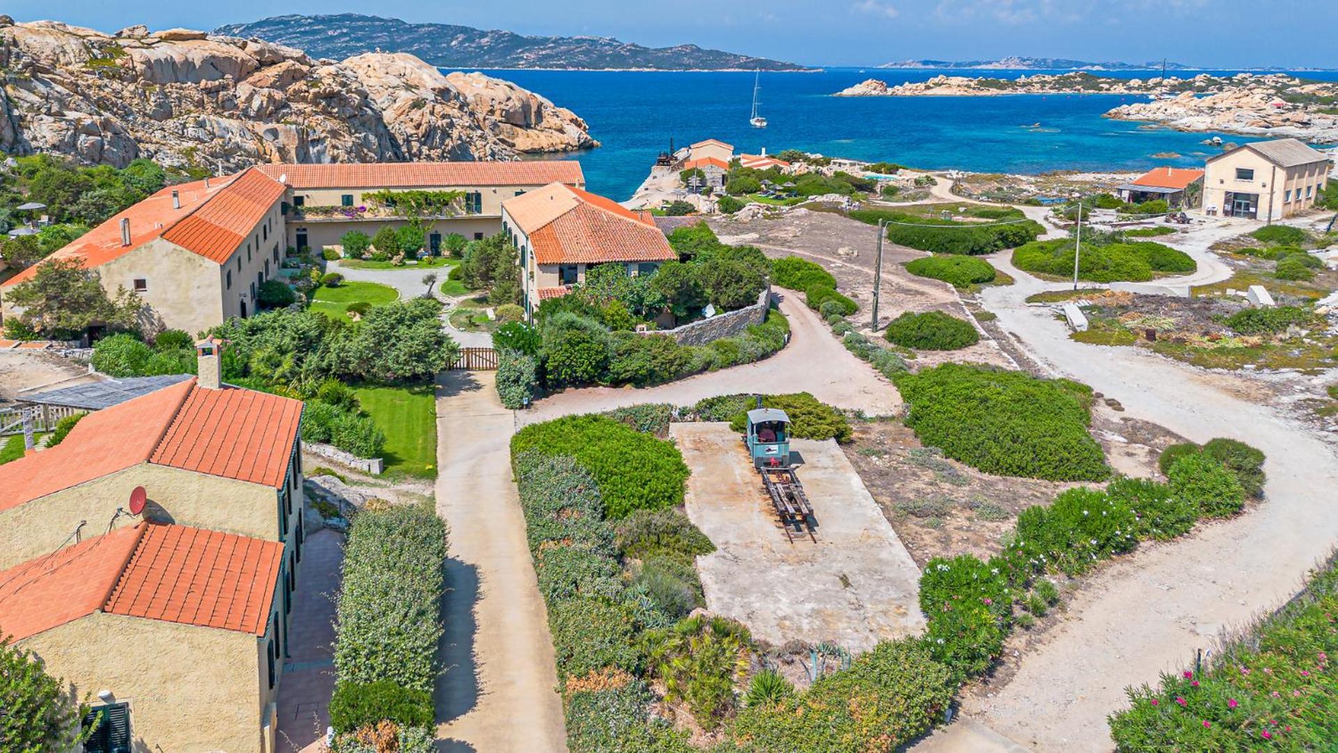 Residence Cala Francese - Case Sul Mare La Maddalena  Exterior foto